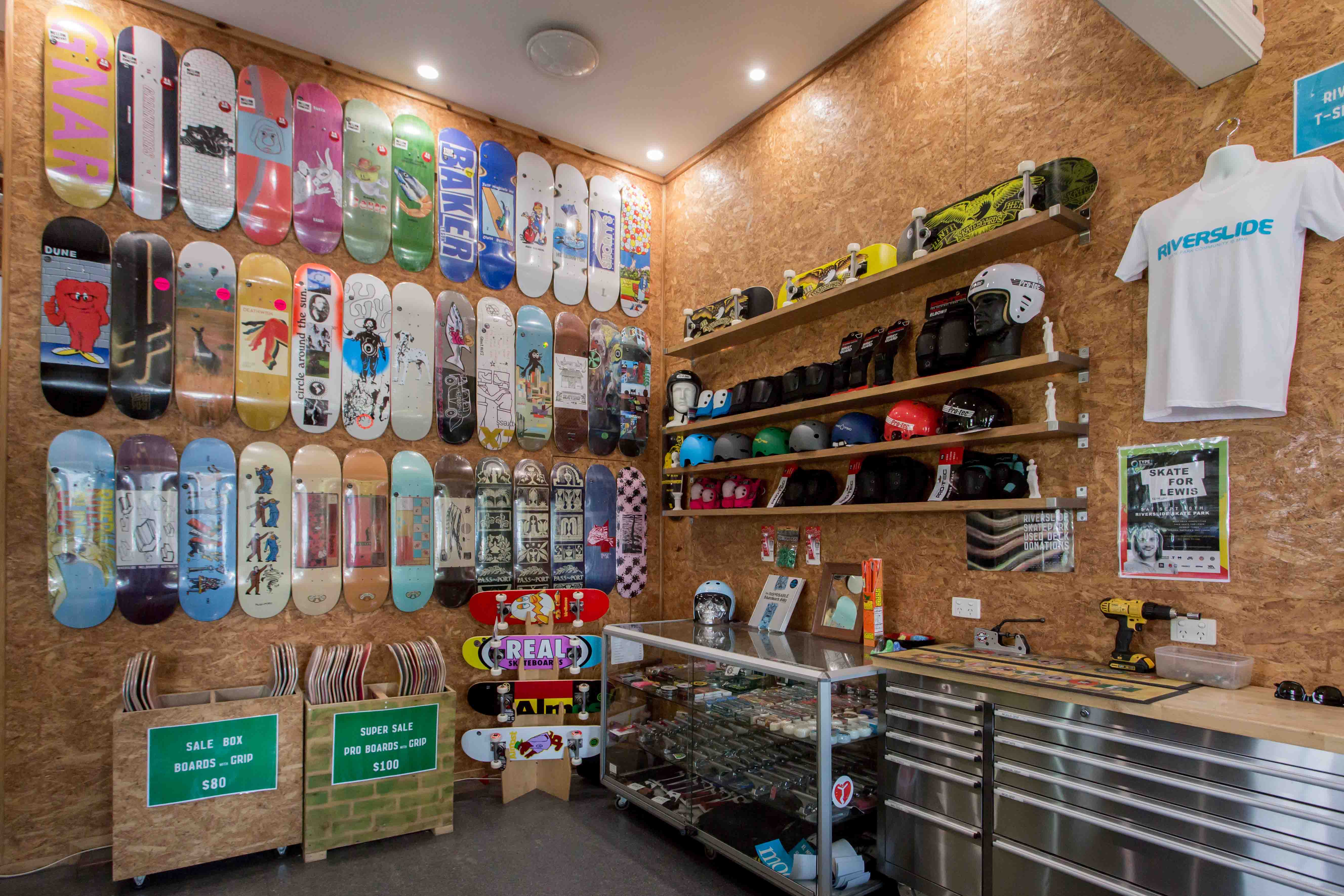 A picture of the Riverslide skate shop